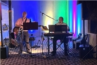 Erfolgreiche Kirmes im Riedener Sonnenhang überzeugt mit Live-Musik und Gemeinschaft