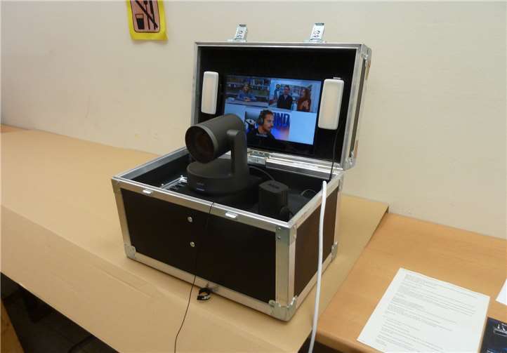 Live Video Box.