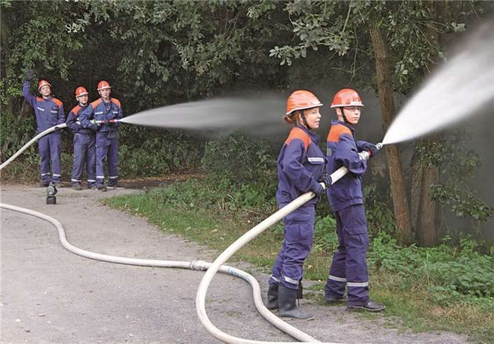 Löschen wie die "Großen", stand auf dem Programm der 24-Stunden-Übung.