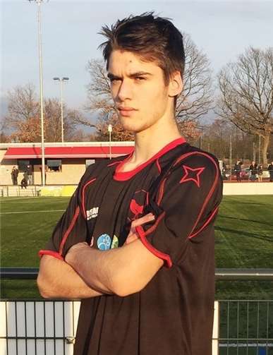 Lorenz Assenmacher konnte nach einer mehrwöchigen Verletzungspause wieder ins Spielgeschehen eingreifen.privat