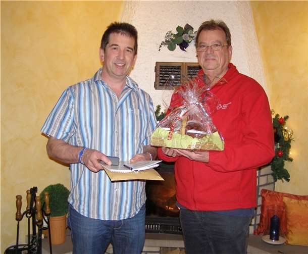 Lothar Kaiser wurde für seine 125. Blutspende geehrt. Ursula Spitzley