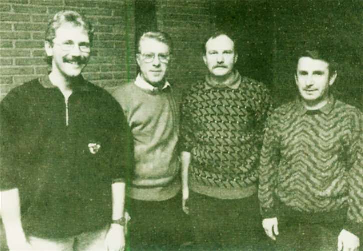 Lothar Weber (2. stv. Vorsitzender), Hans-Peter Finette (1. stv. Vorsitzender) Gerd Blortz (1. Vorsitzender) und Helmut Krause (Geschäftsführer und Jugendleiter) (v.l.n.r.) lenkten ab 1989 die Geschicke des Vereins und führten den Verein wieder in ruhiges Fahrwasser.  Foto: privat