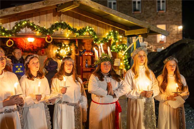 Weihnachtliches und Winterliches im Ahrtal Lucia Markt in Rech. Foto: Dominik Ketz
