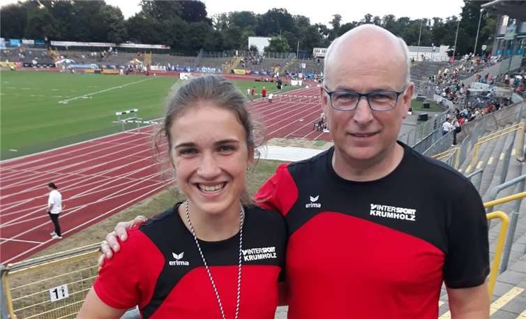 Lucia Sturm mit Trainer Stefan Kölsch.Foto: privat
