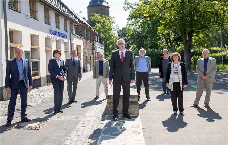 Ludger Banken will neuer Bürgermeister der Stadt Rheinbach werden. Der parteilose Bürgermeister a.D. der Gemeinde Everswinkel im Münsterland wird dabei unterstützt von SPD, FDP, Grünen und UWG. Foto: JOST