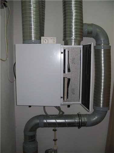 Lüftungsgerät mit zusätzlicher Wärmerückgewinnung.  Foto: VZ RLP/Bernhard Andre