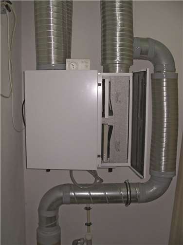 Lüftungsgerät mit zusätzlicher Wärmerückgewinnung. VZ RLP/Bernhard Andre