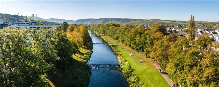 Luftbildaufnahme der Ahr in Bad Neuenahr. Foto: Dominik Ketz