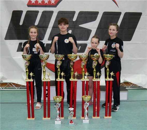 Luisa Riehl, Maxim Stieben, Jolie Zavelberg, Liv Bender.  Foto: privat