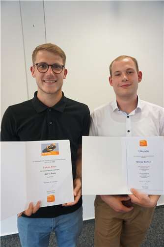 Lukas Alten und Niklas Meffert bekamen Sonderauszeichnungen für das beste Gesellenstück bzw. für die beste Prüfung.