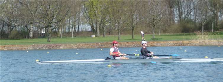 Lukas Effert (rechts) mit Zweierpartner Julius Lingnau (links). privat