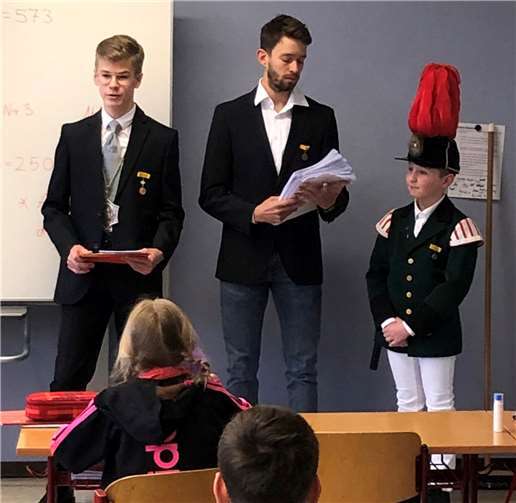 Lukas Knieps, Nils Hermann und Rico Groß informierten die Schüler über die Aufgaben der Aloisiusjugend. Foto: privat