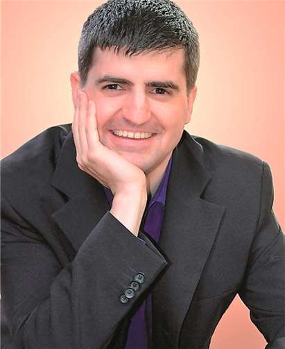 Lukas Stollhof bietet seinem Publikum ein abwechslungsreiches Programm.privat