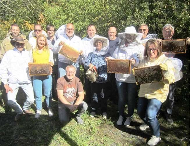 „Lust auf eigenen Honig?“Foto: Hüngsberg