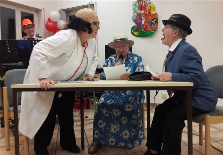 Lustige Sketche brachten die Gäste zum Lachen.Foto: Kirchenchor St. Marien