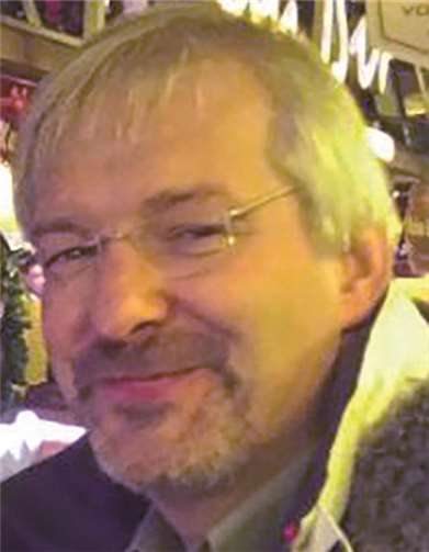 Lutz Schneider leitet den „Mospel-Chor.“ privat