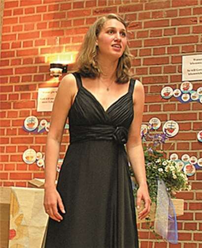 Lydia Krüger studiert an der Hochschule für Musik und Tanz Köln am Standort Wuppertal. Privat