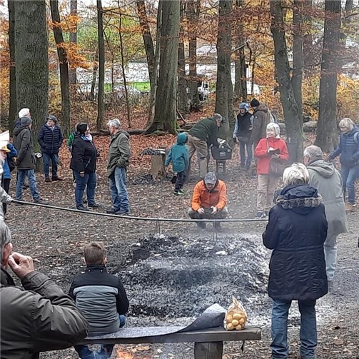 Traditionelles Aschenbratenfest  MGV Höhr e.V. bringt Wandertradition und Festgenuss zusammen.  Foto: privat