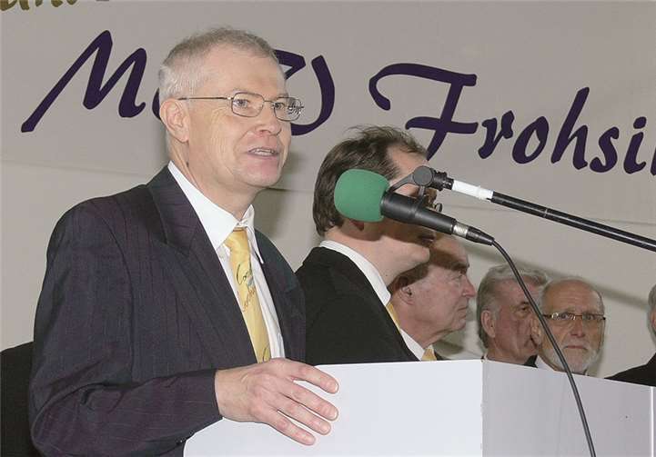 MGV-Vorsitzender Dr. Mathias Weifert konnte zum Jubiläumskonzert rund 200 Besucher begrüßen.