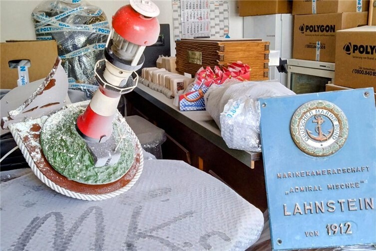 MK-Messe, Staub und Dreck rund um die Theke