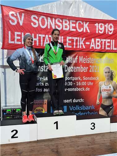MSV-Leichtathletin Susanne Hahn auf dem Siegertreppchen. Foto: privat