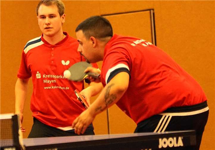 Mac Munk (vorne) und Daniel Dechert waren im Doppel und ihren Einzeln nicht zu schlagen.Foto: M. Schreiber