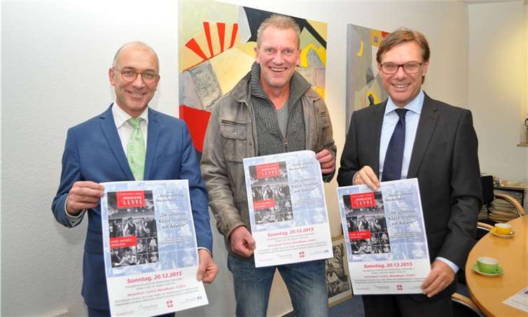 Machen Werbung für die Weihnachtsveranstaltung der Bürgerstiftung Meckenheim: „De schönste Kääze strohlen em Advent“: Bert Spilles (v.l.), Peter Hauck und Burghard Kraus. Stadt Meckenheim
