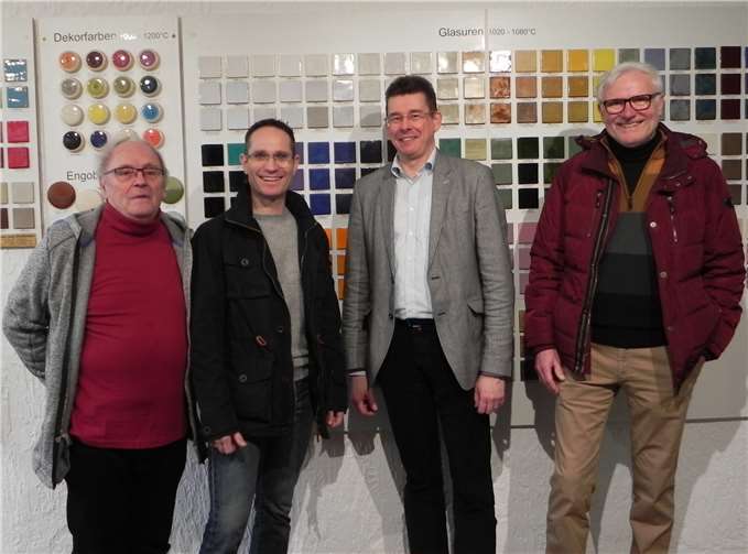 Machten einen aufschlussreichen Rundgang durch das Unternehmen: Dieter Heuser, Björn Hümmerich, Karl Weyand und Michael Jendretzki. Foto: privat