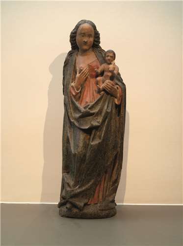 Madonna mit Kind, um 1500, Eichenholz. Dauerleihgabe der Kapellengemeinde Vinxel im Siebengebirgsmuseum der Stadt Königswinter. Foto: 7Gebirgsmuseum