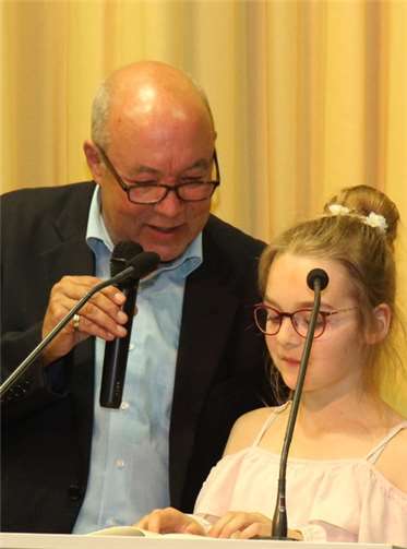 Magnus Schneider nahm die Ehrung der Hauptpreisträger vor.