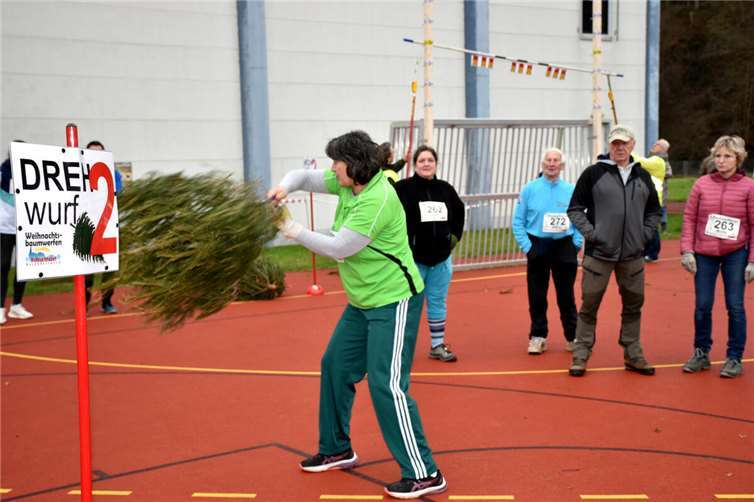 Magret Klein Raber toppte ihre Bestleistung und siegte in Waldbreitbach bei den Frauen.  Fotos: HEP