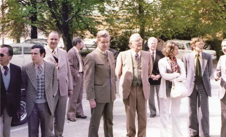 Mai 1975: Erste Delegation aus Cercy in Vallendar (In der Mitte Bürgermeister Toni Kahl, Maire Perre Charleuf)