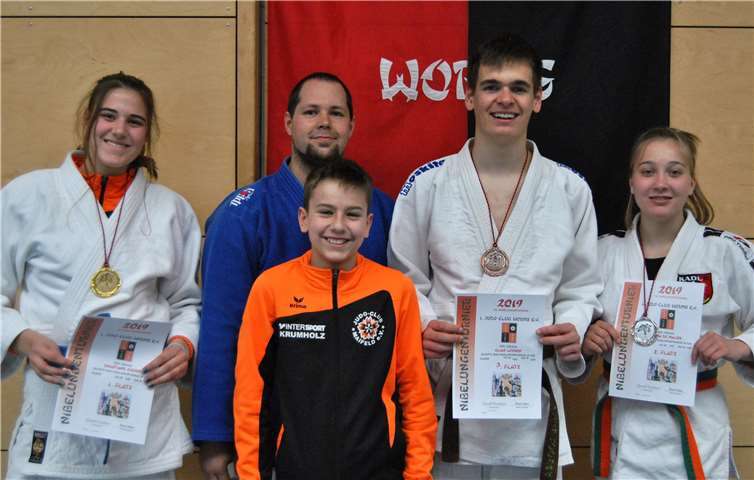 Maifelder Judoka erkämpfen kompletten Medailliensatz nach sehr starkem Auftreten beim Internationalen Nibelungen-Turnier in Worms.Foto: JC Maifeld
