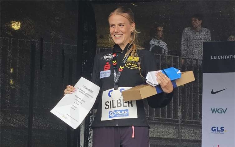 Majtie Kolberg freut sich über Platz 2 bei den Deutschen Meisterschaften.  Foto: Leo Monz Dietz