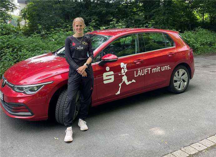 Majtie Kolberg kann weiter auf die Unterstützung der Kreissparkasse Ahrweiler bauen.  Foto: Marco Seydel