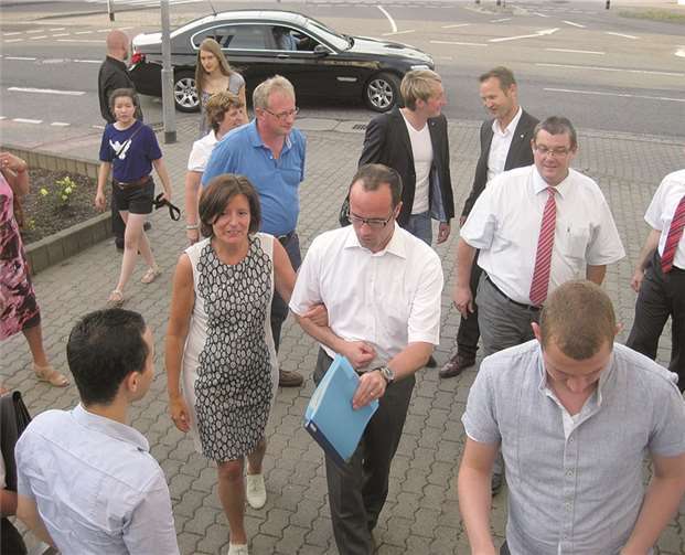 Malu Dreyer auf dem Weg zum Offenen Kanal.