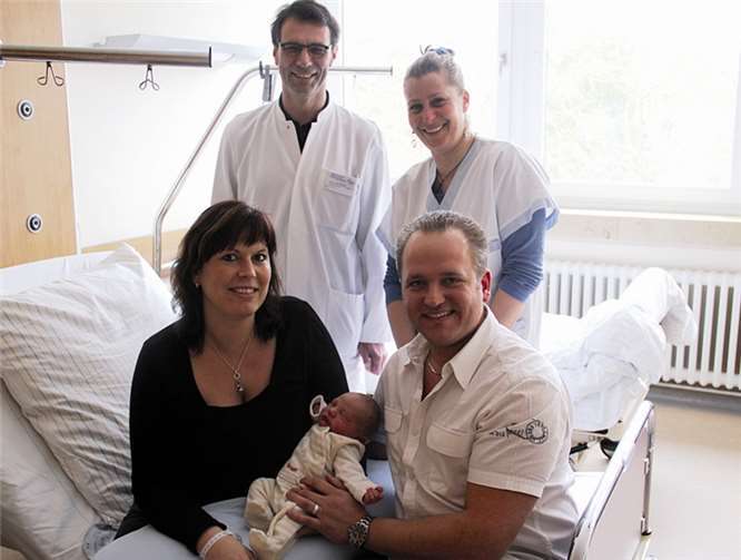 Mama Martina und Papa Peer und Sohn Julian.privat