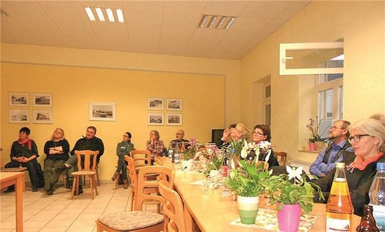 Man erhofft sich, dass durch die Arbeit der Ehrenamtlichen in der Pellenz eine freundliche, hilfsbereite und friedliche Willkommenskultur für Asylsuchende entstehen kann. Privat