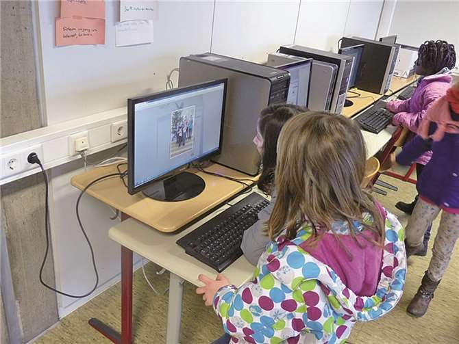 Man lernte den sinnvollen Umgang mit dem Computer.Privat
