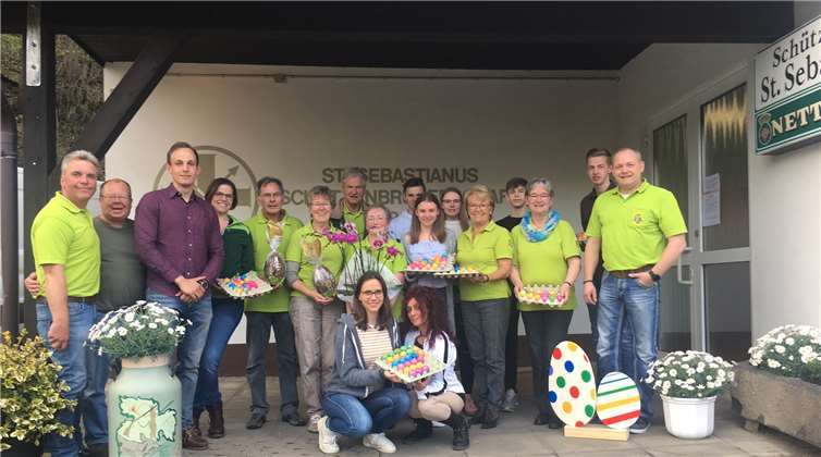 Manche Teilnehmer nahmen ihre Trophäen gleich palettenweise mit nach Hause.Foto: privat