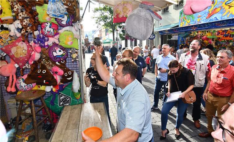 Manche der Disziplinen wurden von den Kandidaten wahrscheinlich zuletzt in deren Kindheit ausgeübt.