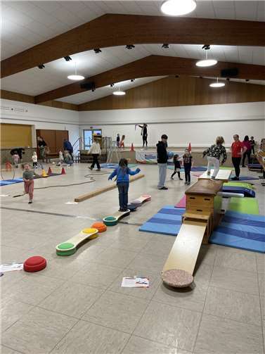 „Manege frei!" hieß es beim Kinderturnen in Kasbach.Foto: privat