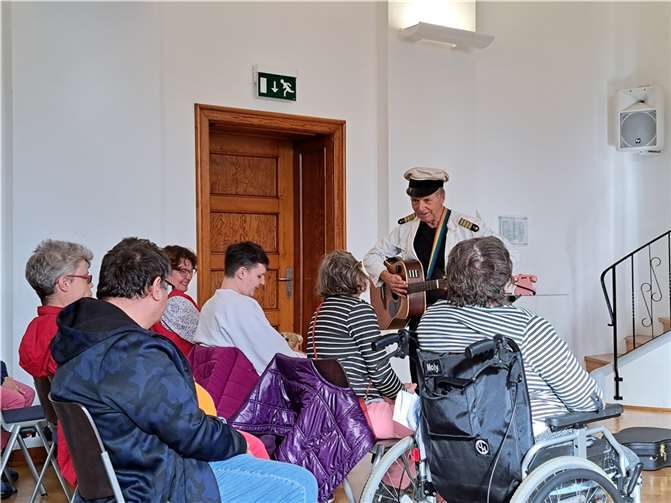 Manfred Kessler begeisterte mit musikalischer Vielfalt. Quelle: Herz-Jesu-Haus