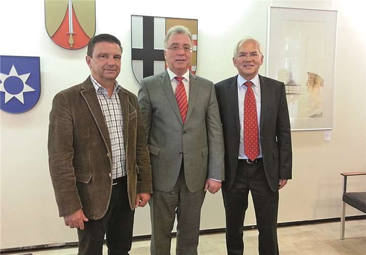 Manfred Lütz (l.) wurde zum neuen zweiten stellvertretenden Bürgermeister der Gemeinde Swisttal gewählt.privat