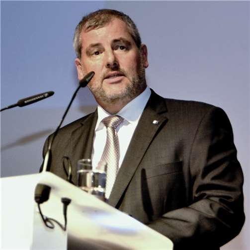 Manfred Sattler empfahl mehr Eigeninitiative. -uko-