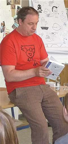 Manfred Theisen liest aus seinem neuesten Comicroman „Nerd Forever“ privat