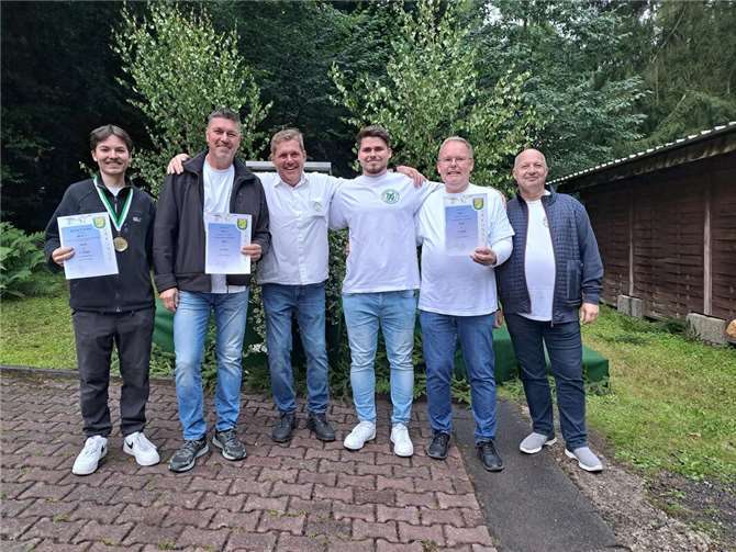 Mannschaftsbild von MGV 1 und MGV 2 ohne Tobias Steinmetz und Detlef Becker.