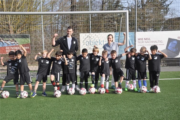 Mannschaftsfoto im neuen Trikot