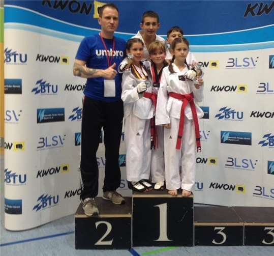 Manu’s Taekwondo Team nahm erfolgreich an den Bavaria Open teil. privat