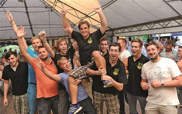 Marc Füllmann ist der neue Ehlinger Hahnekönig. FIX